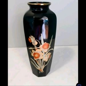 Vintage Action Vase, made in Japan. Black Daffodil Floral with Gold Trim. 10.75"
